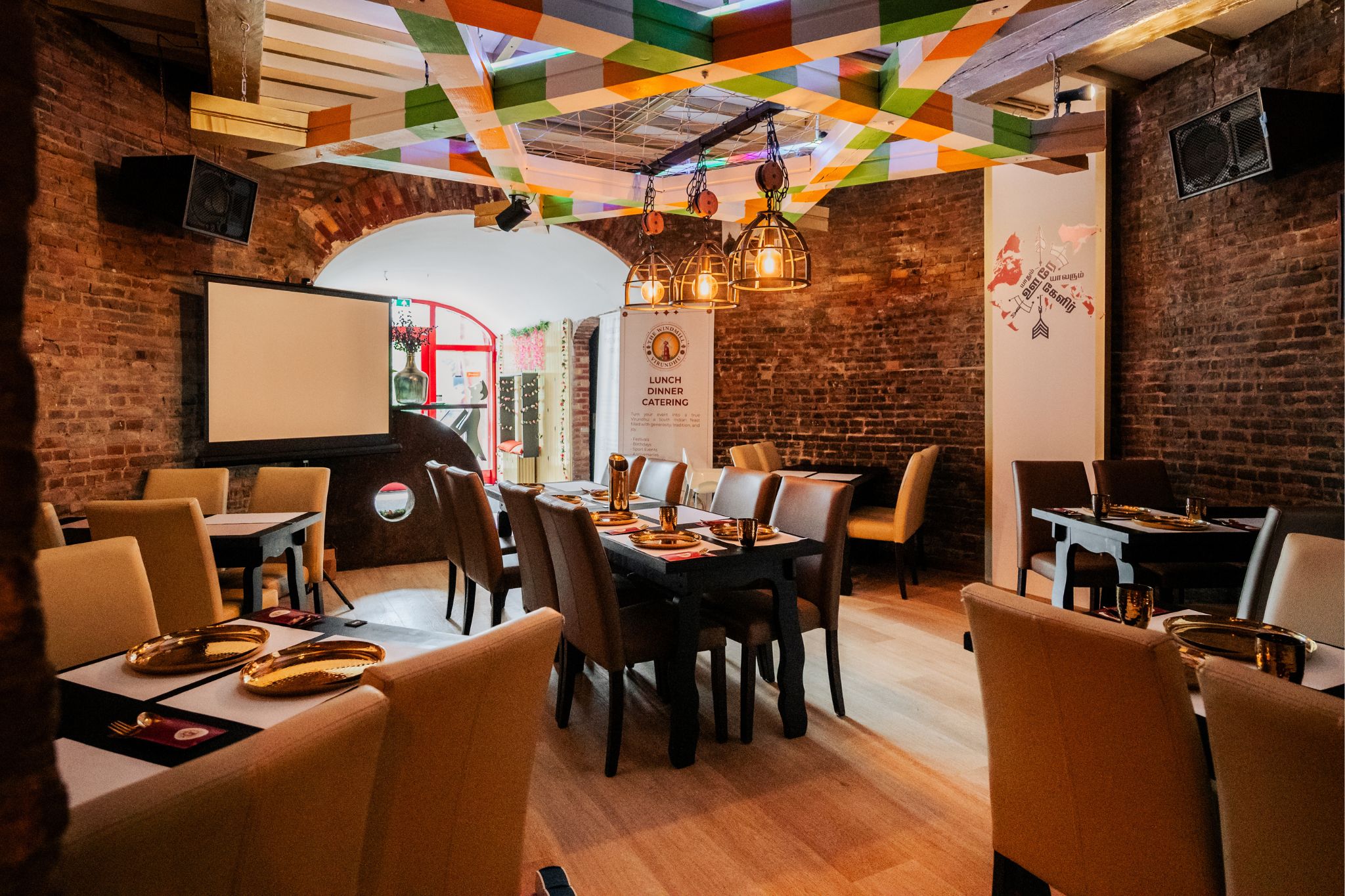 Traditional Kerala feast at The Windmill Virundhu
